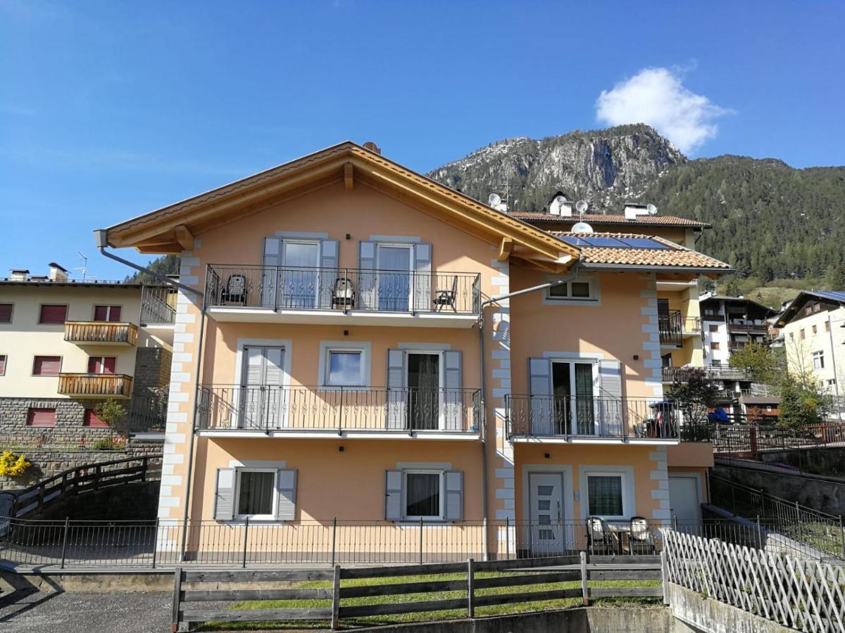 Fiemme Home Mountain Apartment เตเซโร ภายนอก รูปภาพ